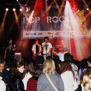 Tocando en la final por la ''Mejor Propuesta Joven'' del POP&ROCK 2010 (07.05.2010)